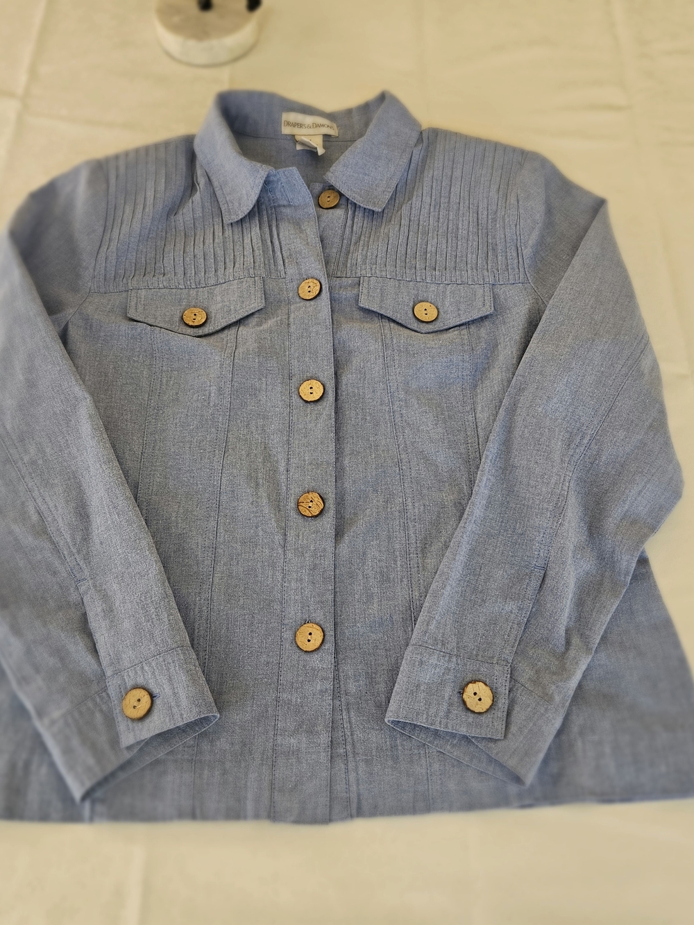Draper’s & Damon’s Blue Chambray Pintuck Button Up Jacket Top Medium - Picture 15 of 16